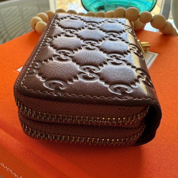 🌟SALE🌟GUCCI Guccisima Brown Leather Compact Wallet/Key Case. EXCELLENT condition - Picture 7 of 14